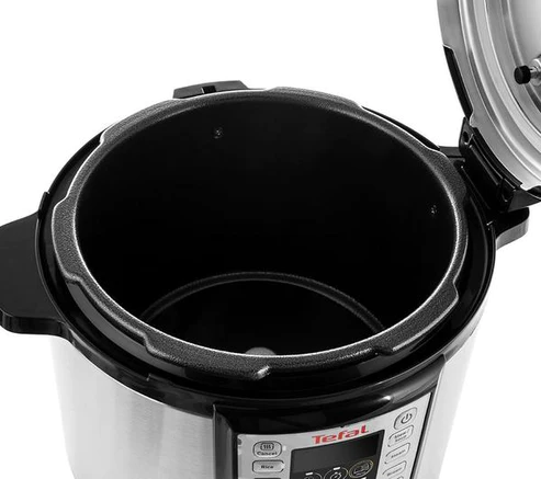 Pressure cooker - view from the top